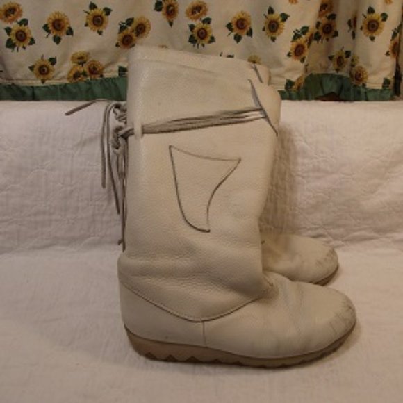 CHEROKEE Winter Boot, Womens, Sz: 10, Cream - Picture 2 of 7